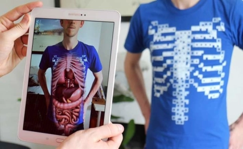 Artikelbild des Artikels “Virtuali-Tee AR-T-Shirt – Anatomie erleben im digitalen Biologieunterricht “