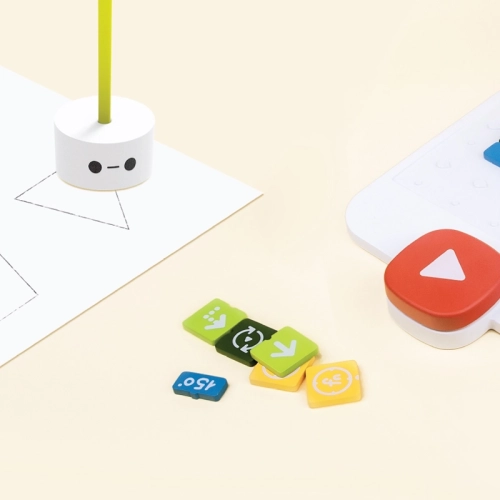 Artikelbild des Artikels “MatataLab Kunst & Geometrie – Programmieren ohne Bildschirm für Kinder “