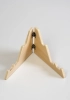 Artikelbild 2 des Artikels “Nachhaltige Tablet- & Smartphone-Halterung aus Holz – ergonomisch & stabil “