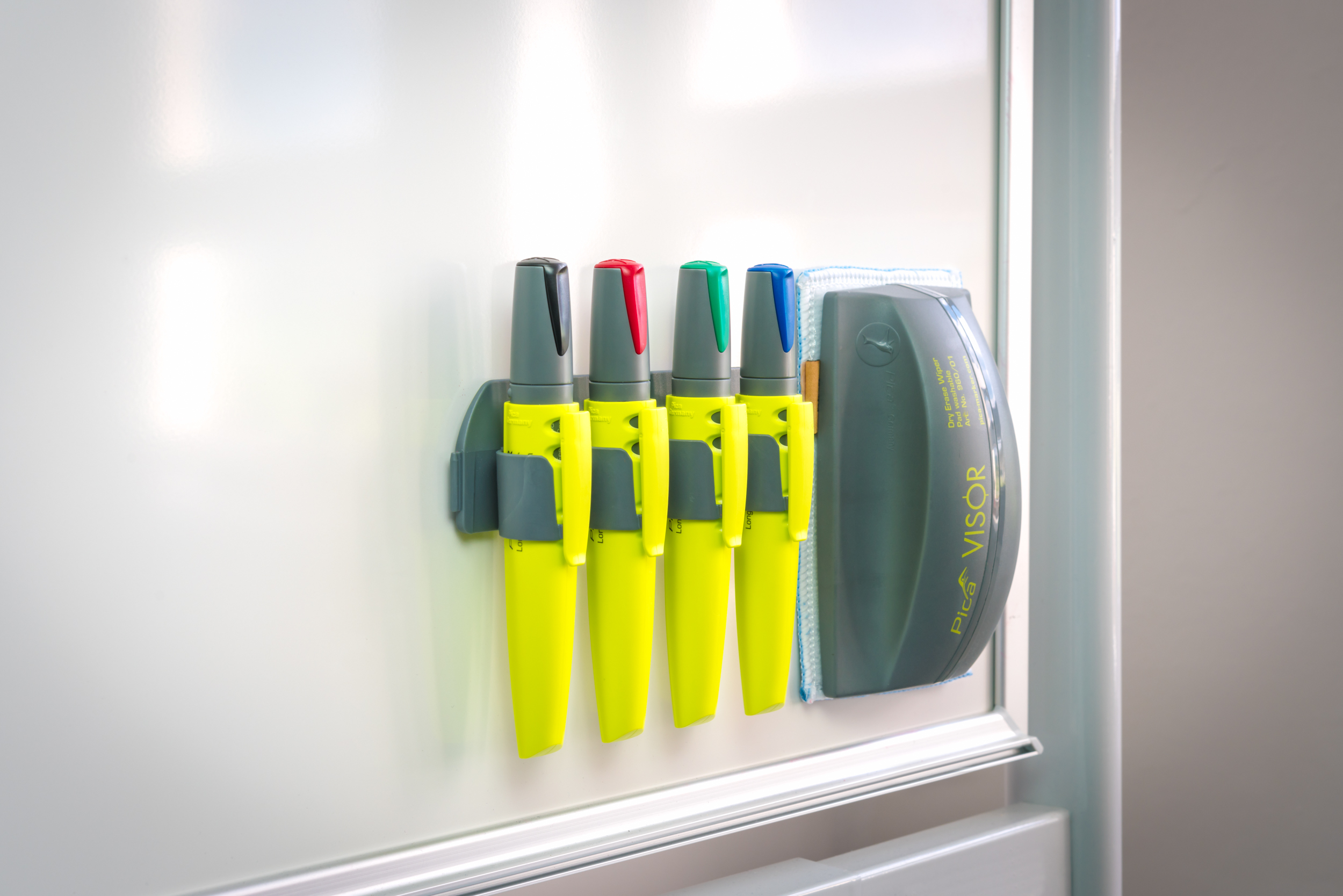 Artikelbild 2 des Artikels “Pica Visor Boardmarker – Nachhaltige Lösung fürs digitale Klassenzimmer “