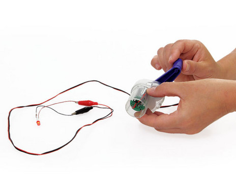 Artikelbild 2 des Artikels “Handdynamo für den Schulunterricht – Strom selbst erzeugen “