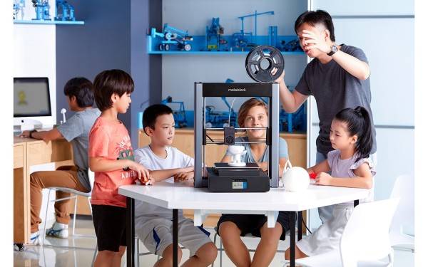 Artikelbild 3 des Artikels “MAKEBLOCK mCreate 3D Printer – 3D-Druck für Schule “