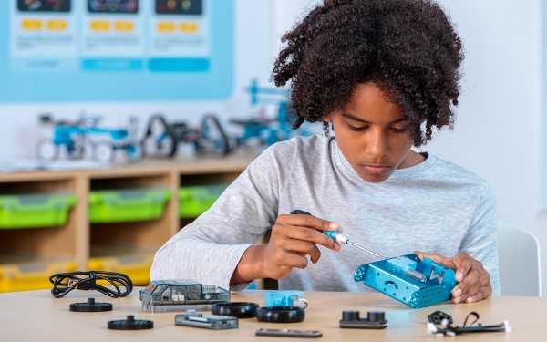 Artikelbild 3 des Artikels “MAKEBLOCK mBot 2 – Bildungsroboter für digitalen MINT-Unterricht “