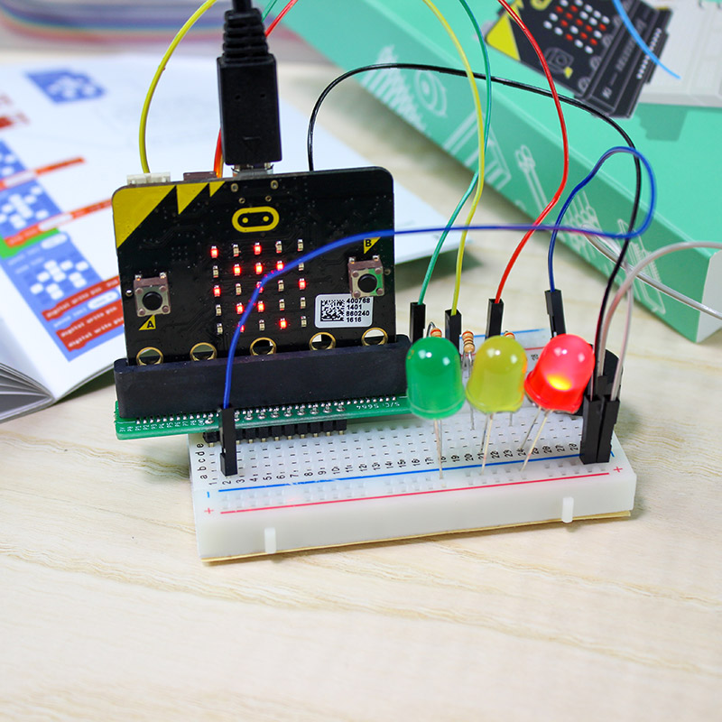 Artikelbild 4 des Artikels “Kitronik Discovery Kit – Einstieg in Physical Computing “