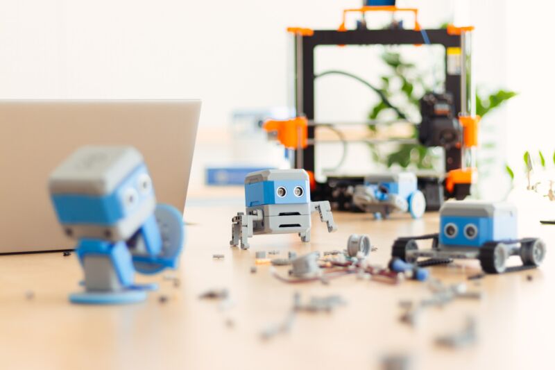 Artikelbild 4 des Artikels “HP Robots Otto Expansion Invent Creator Kit – Robotik mit 3D-Druck “