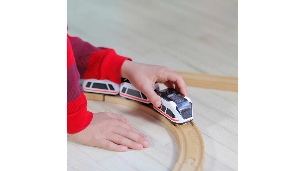 Artikelbild 4 des Artikels “Intelino Adapter für Holzschienen – Erweiterung für Kita & Schule “