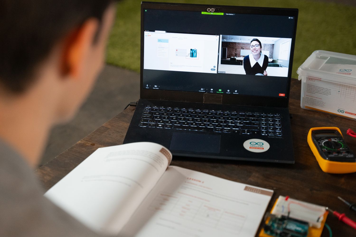 Artikelbild 5 des Artikels “Arduino Student Kit – Elektronik & Coding für Schulen “
