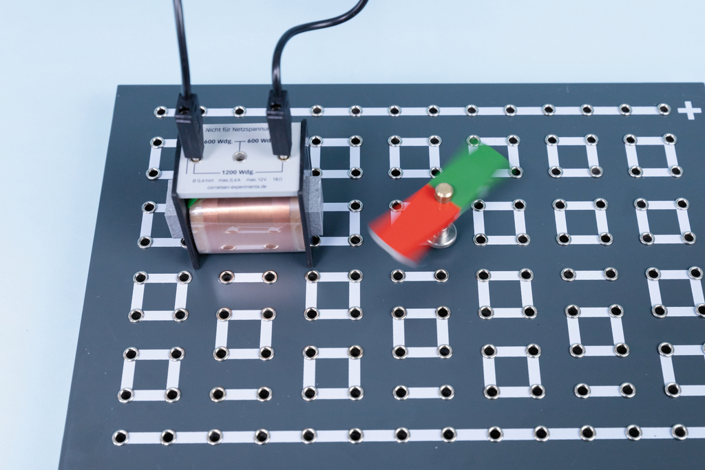 Artikelbild 7 des Artikels “Schüler-Set Elektrik mit Steckplatte – Stromkreise entdecken “